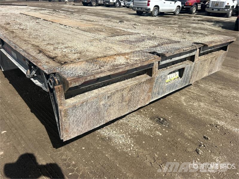 Trail King TKT50LP 30 ft Tri/A Tilt Deck Trailer Niski utovarivači