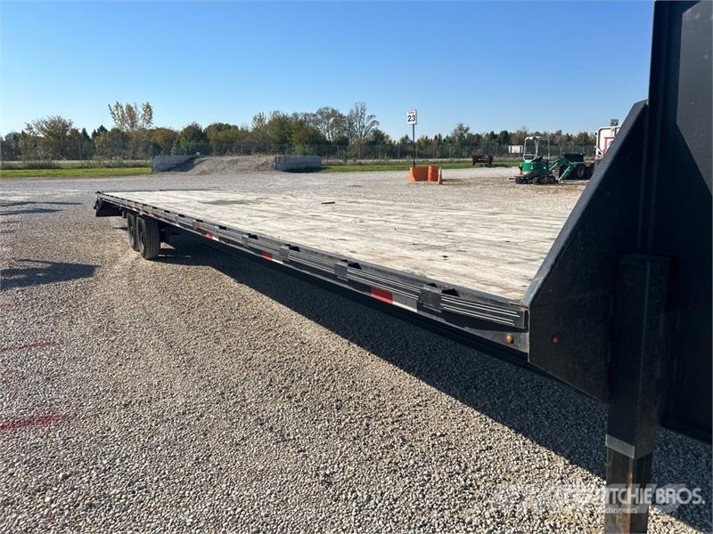 TrailMax MAX27-40 40 ft T/A Gooseneck Equipment Trailer Autotransporter prikolice