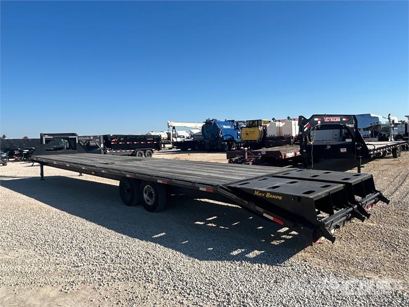 TrailMax MAX27-40 40 ft T/A Gooseneck Equipment Trailer Autotransporter prikolice