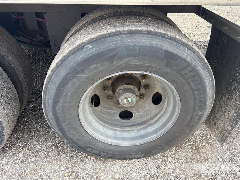 Trailmobile 53 ft x 102 in T/A Van Trailer Причепи-фургони