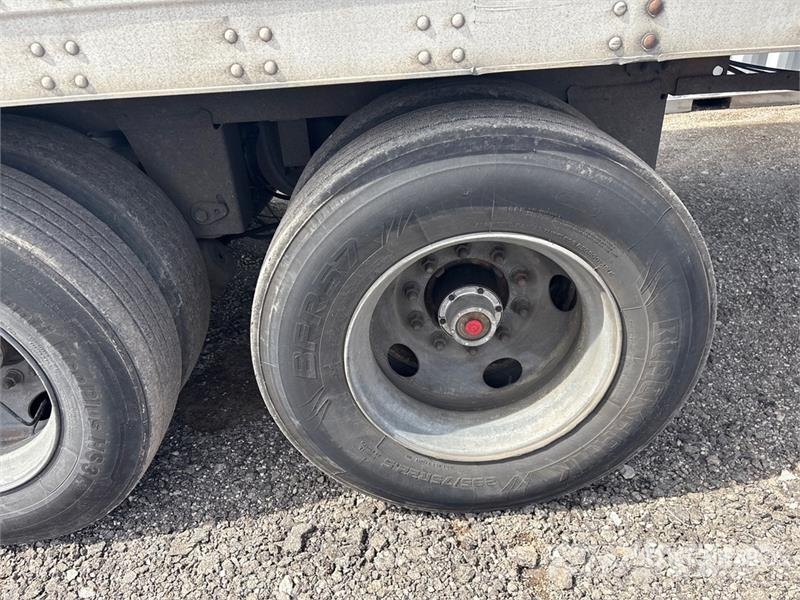 Trailmobile 53 ft x 102 in T/A Van Trailer Причепи-фургони
