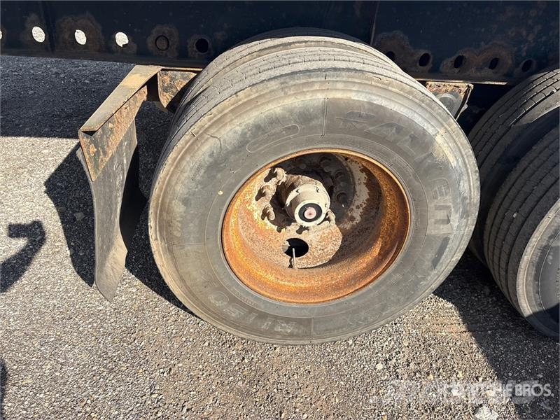 Transcraft 40000 lb 48 ft T/A Flatbed Trailer Platformas/izkraušana no sāniem