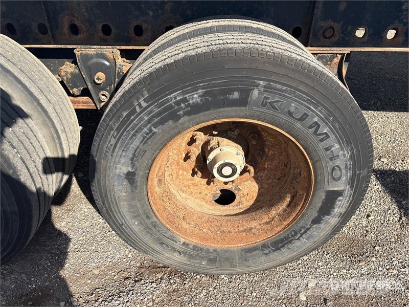 Transcraft 40000 lb 48 ft T/A Flatbed Trailer Platformas/izkraušana no sāniem