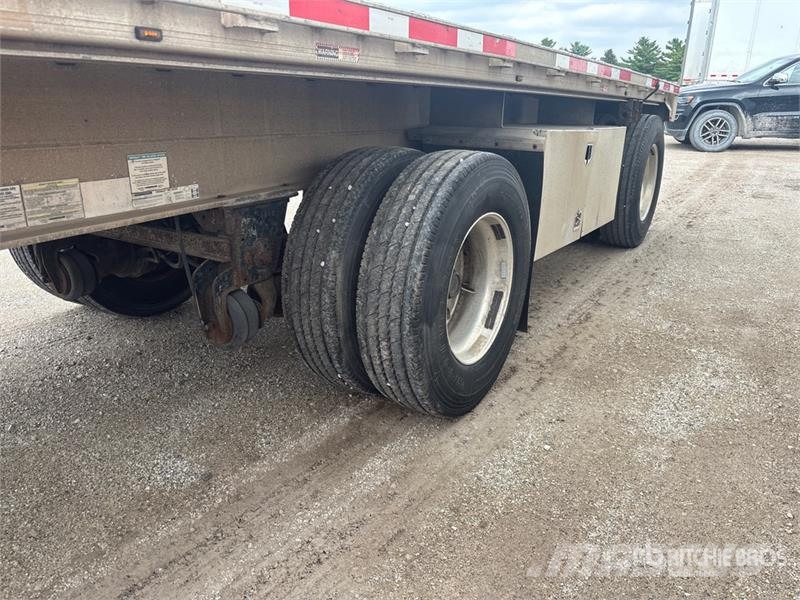 Transcraft 524 48 ft T/A Spread Axle Flatbed Trailer 平板式/側卸式拖車