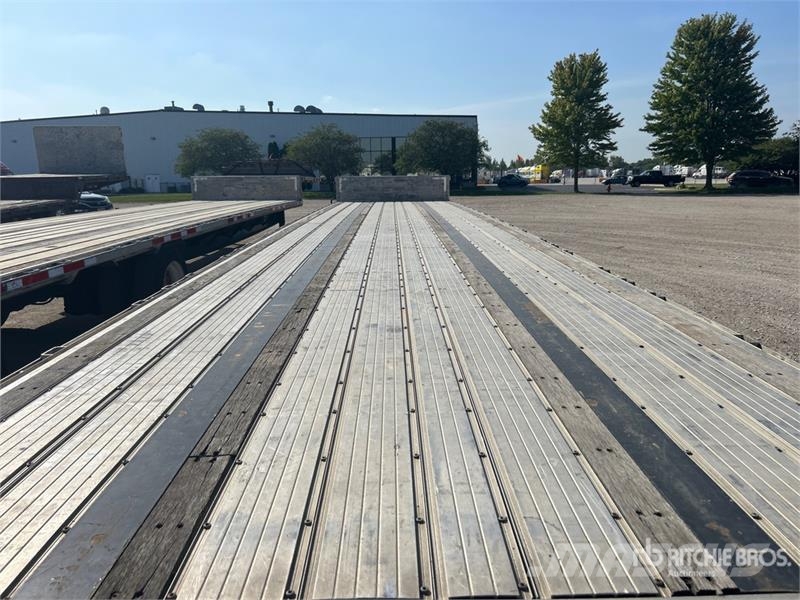 Transcraft 53 ft T/A Spread Axle Step Deck Trailer Blokvogn