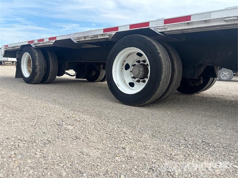 Transcraft 53 ft T/A Step Deck Trailer Tieflader