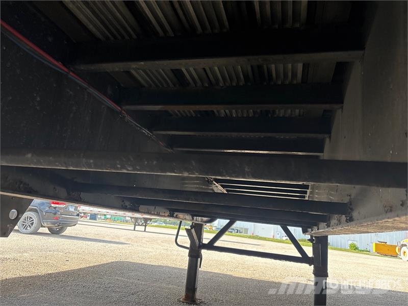 Transcraft Eagle II 48 ft T/A Spread Axle Curtain Side Traile Tenthaagised