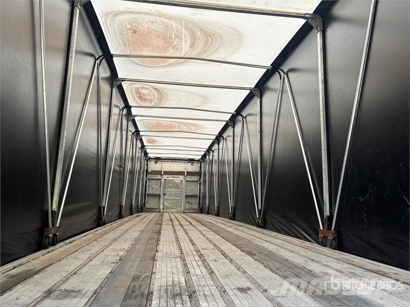 Transcraft Eagle II 48 ft T/A Spread Axle Curtain Side Traile Tenthaagised
