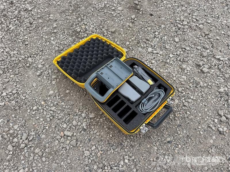 Trimble Multi Battery Adapter Műszerek, mérő és automatizáló berendezések
