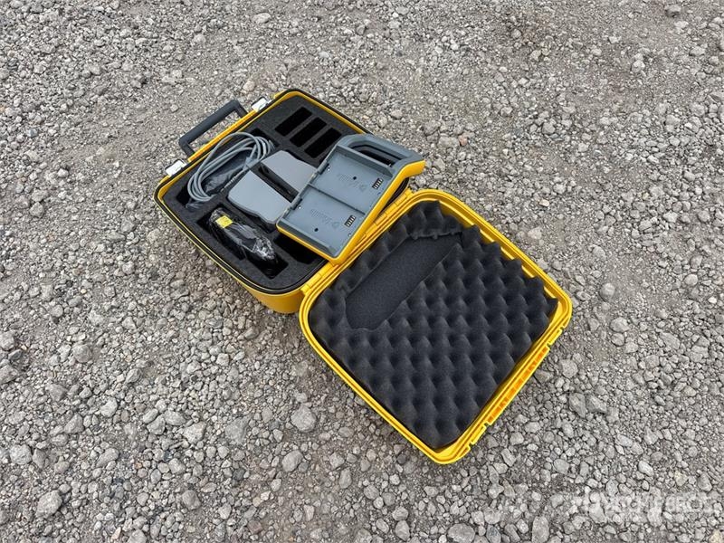 Trimble Multi Battery Adapter Műszerek, mérő és automatizáló berendezések