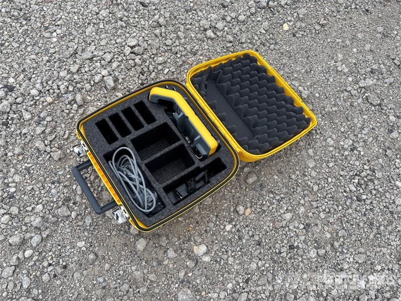 Trimble Multi Battery Adapter Műszerek, mérő és automatizáló berendezések