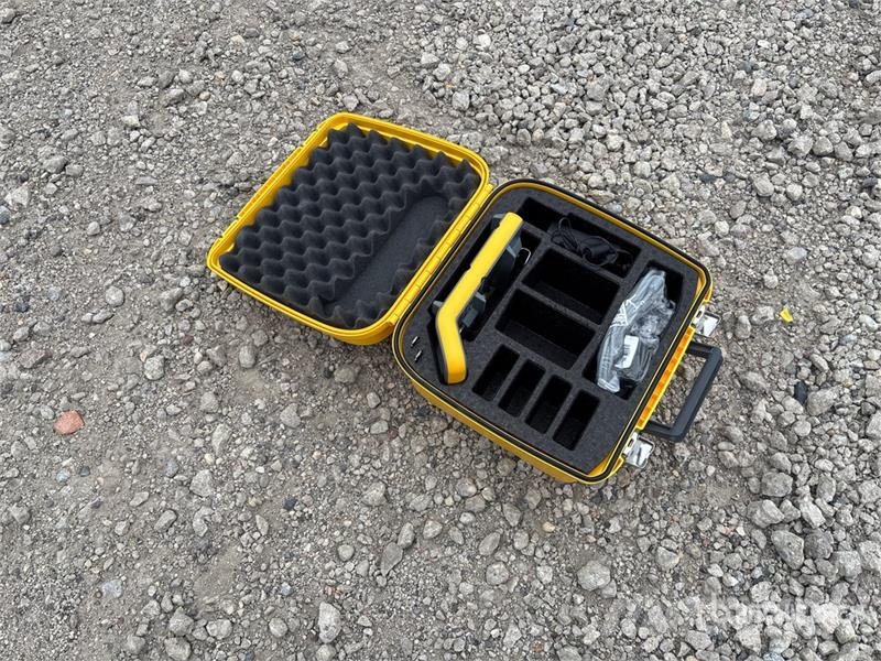 Trimble Multi Battery Adapter Műszerek, mérő és automatizáló berendezések