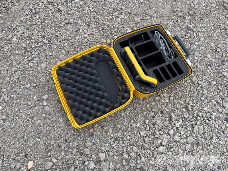 Trimble Multi Battery Adapter Műszerek, mérő és automatizáló berendezések