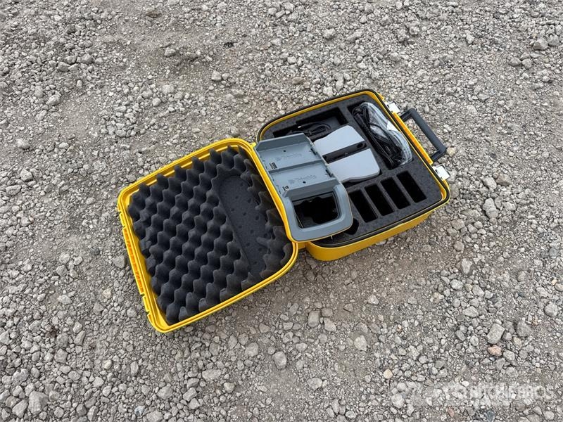 Trimble Multi Battery Adapter Műszerek, mérő és automatizáló berendezések