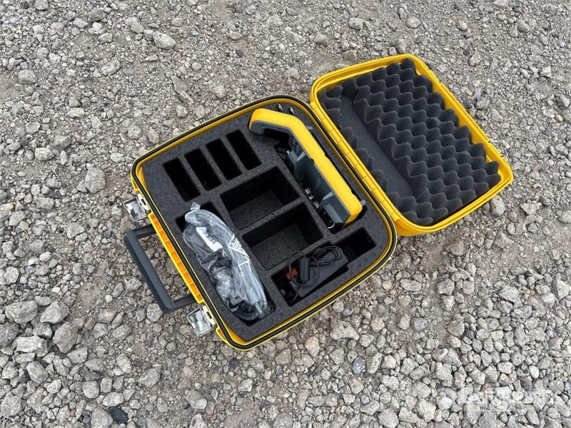 Trimble Multi Battery Adapter Műszerek, mérő és automatizáló berendezések