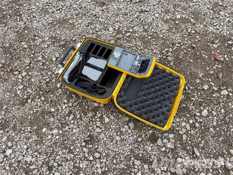 Trimble Multi Battery Adapter Prístroje, meracie a automatizačné zariadenie