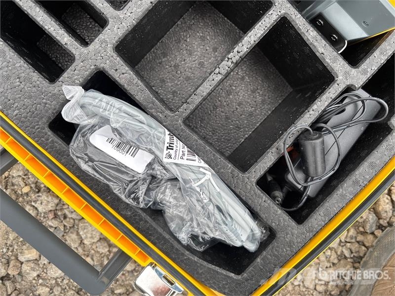 Trimble Multi Battery Adapter Műszerek, mérő és automatizáló berendezések