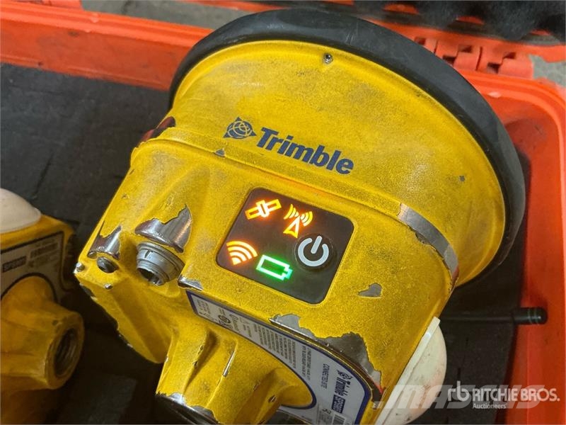 Trimble SPS985 Base & Rover w/ Tablet. - Fits Crawler Doze Instruments, measuring and automation equipment