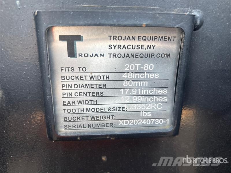 Trojan 200CL 48 in Digging Excavator Bucket - Fits 20T Kašike / Korpe