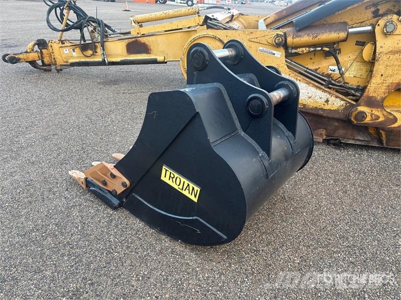 Trojan 200CL 48 in Excavator Bucket - Fits 20T دلاء
