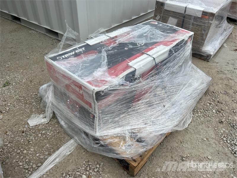 Troy-Bilt Dump Cart Trailer Сільгосптехніка - Інші