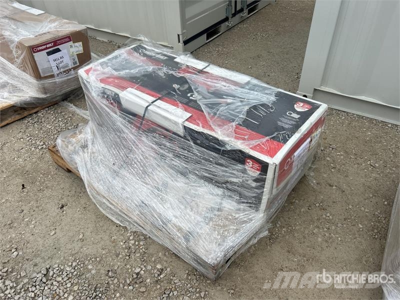 Troy-Bilt Dump Cart Trailer Сільгосптехніка - Інші