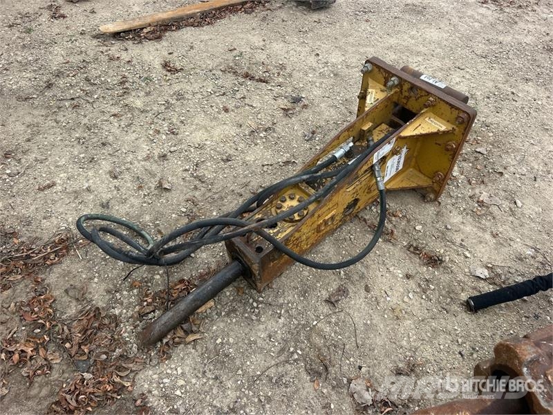 UB 302 Q/C Hydraulic Breaker Marteau hydraulique