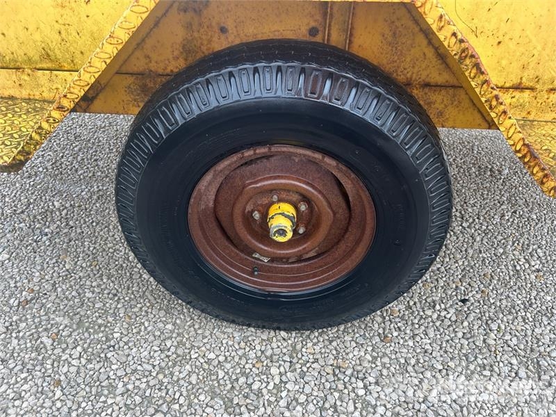 Utility 107163 Pole Trailer مقطورات أخرى