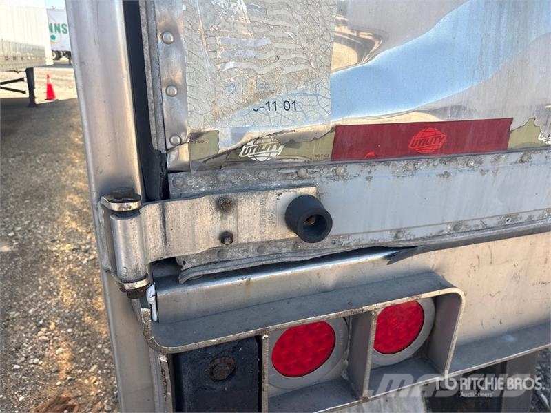Utility 2000R Hladilne polprikolice