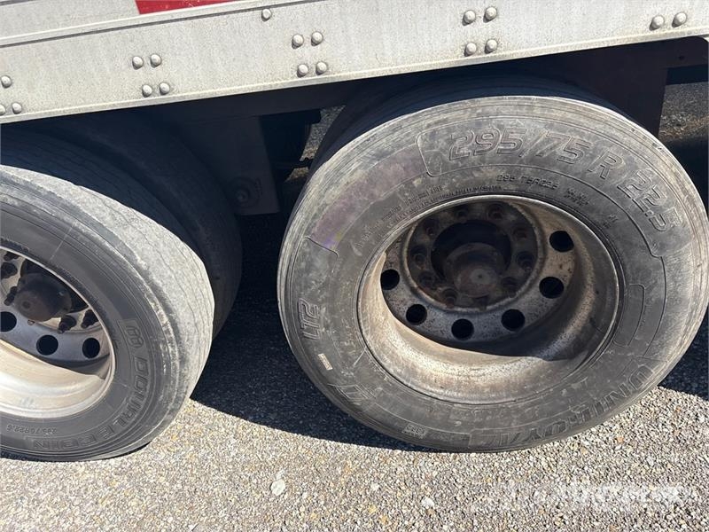 Utility 2000R Hladilne polprikolice