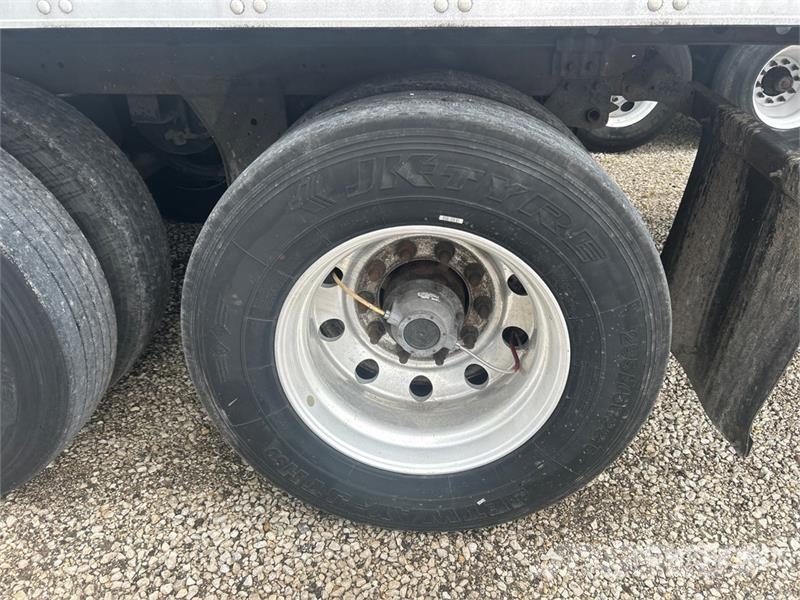 Utility 3000R Semi-trailer med Kølefunktion
