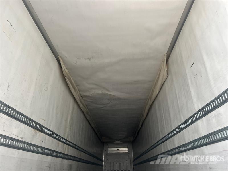 Utility 3000R Semi-trailer med Kølefunktion