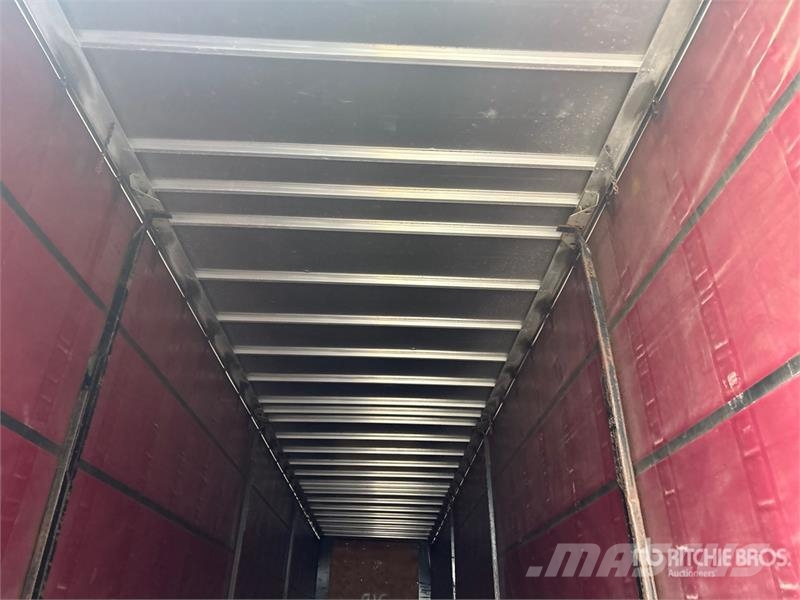 Utility 50 ft T/A Spread Axle Curtain Side Trailer Curtainsideranhänger
