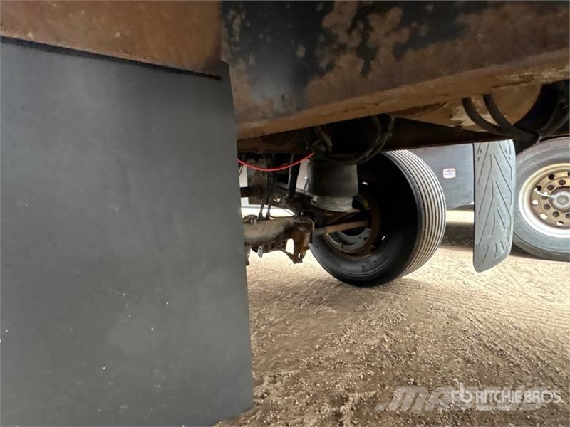 Utility 50 ft T/A Spread Axle Curtain Side Trailer Curtainsideranhänger