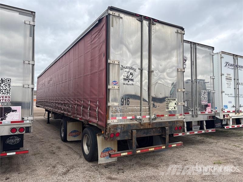 Utility 50 ft T/A Spread Axle Curtain Side Trailer Curtainsideranhänger