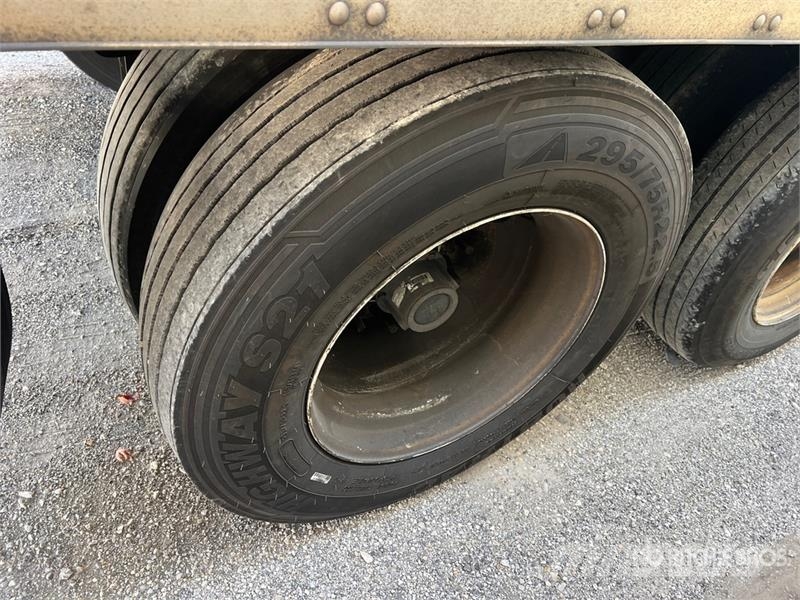 Utility 53 ft T/A Van Trailer Furgons