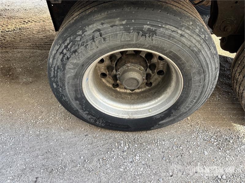 Utility 53 ft x 102 in T/A Van Trailer Dengtos priekabos