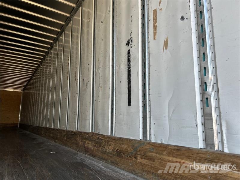 Utility 53 ft x 102 in T/A Van Trailer Reboques baú