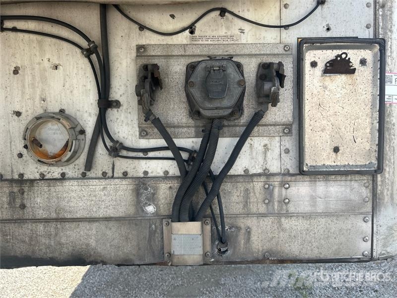 Utility 53 ft x 102 in T/A Refrigerated Trailer Puspriekabės su izoterminiu kėbulu