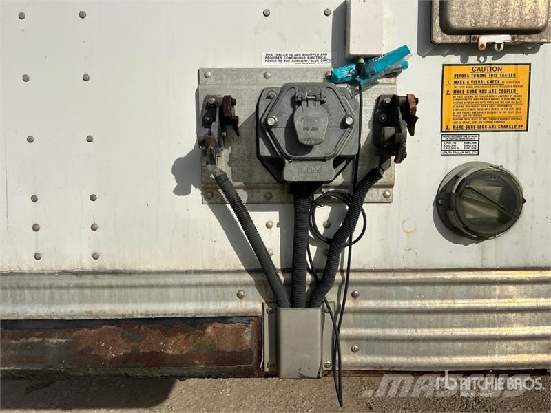 Utility 53 ft x 102 in T/A Van Trailer Furgons