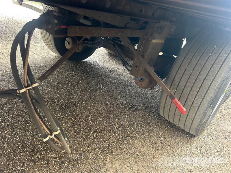 Utility 53 ft x 102 in T/A Van Trailer Причепи-фургони