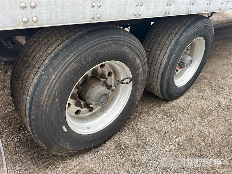 Utility 53 ft x 102 in T/A Van Trailer 箱體拖車