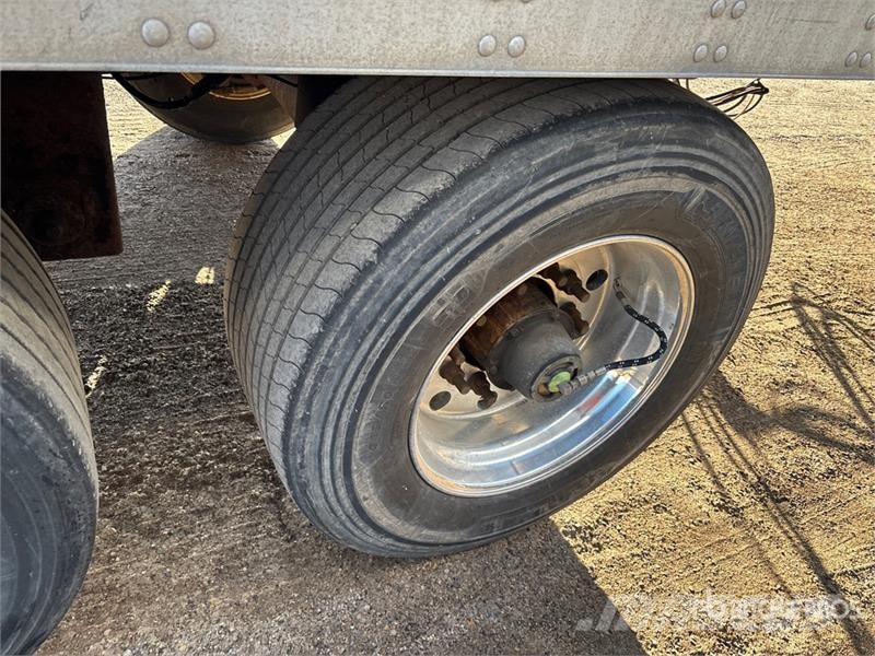 Utility 53 ft x 102 in T/A Van Trailer Причепи-фургони