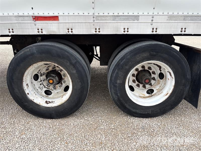 Utility 53 ft x 102 in T/A Refrigerated Trailer 控溫式半拖車