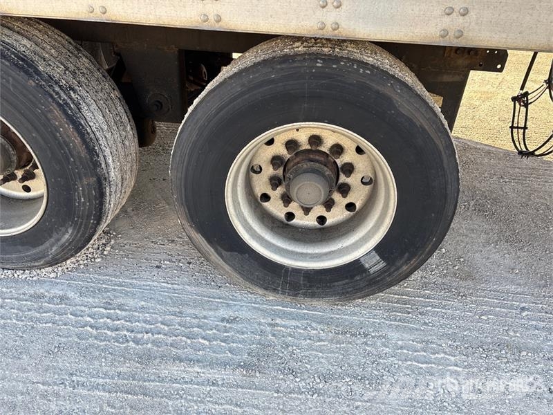 Utility 53 ft x 102 in T/A Van Trailer Dengtos priekabos