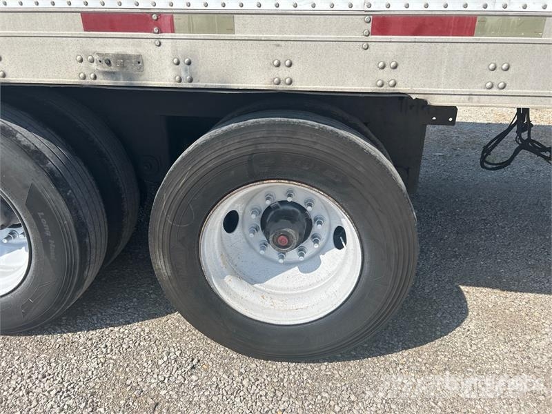 Utility 53 ft x 102 in T/A Refrigerated Trailer Puspriekabės su izoterminiu kėbulu