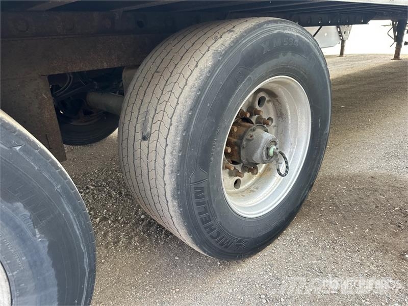 Utility 53 ft x 102 in T/A Van Trailer 箱體拖車