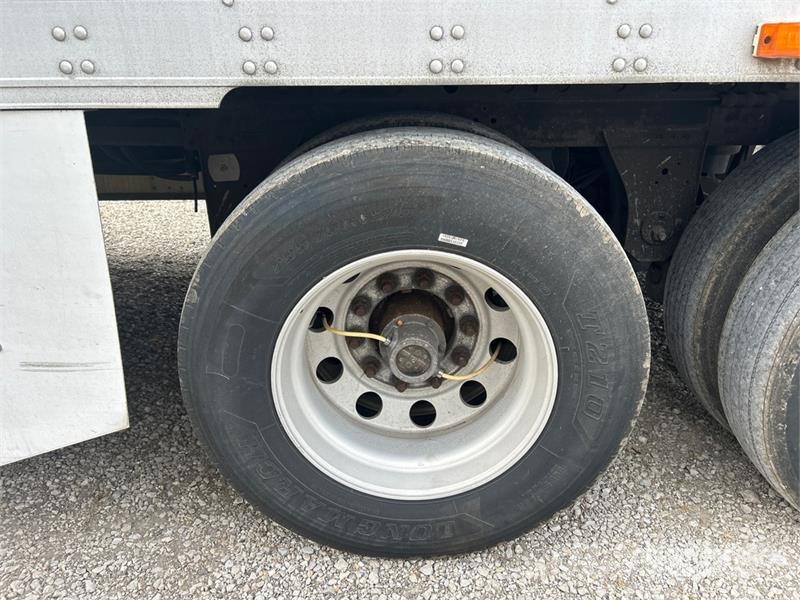 Utility 53 ft x 102 in T/A Refrigerated Trailer Külmikpoolhaagised