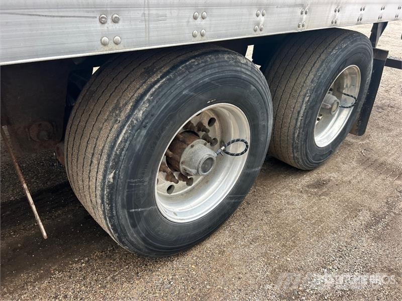 Utility 53 ft x 102 in T/A Van Trailer 箱體拖車