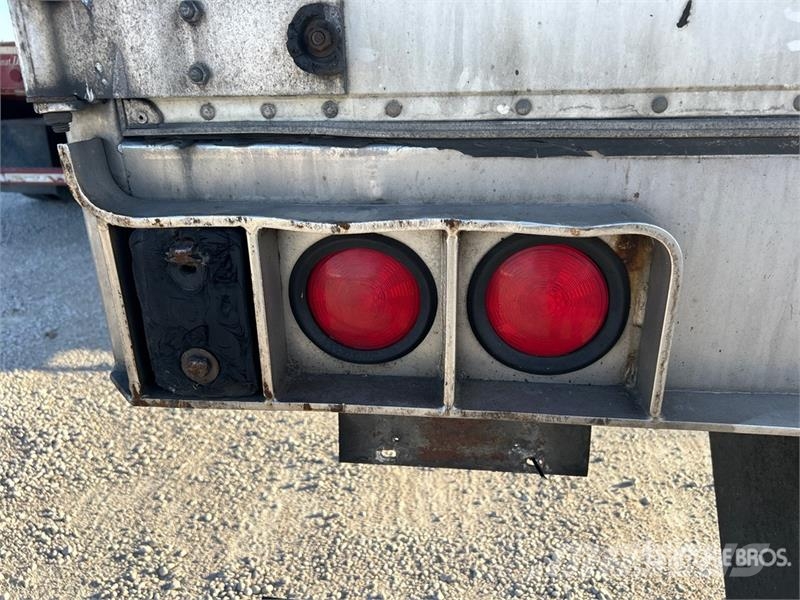 Utility 53 ft x 102 in T/A Refrigerated Trailer Semi Reboques Isotérmicos